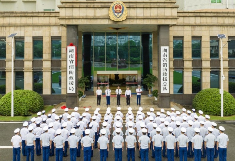 嚴(yán)查資質(zhì)、練兵如火、盯防新能源——湖南消防筑牢春季“硬核防線”